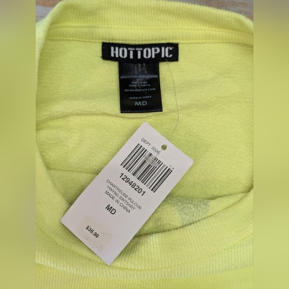 NWT Hot Topic Neon Yellow Yin-Yang Crop Sweatshirt Long Sleeve Sz M Lightweight - Picture 7 of 8